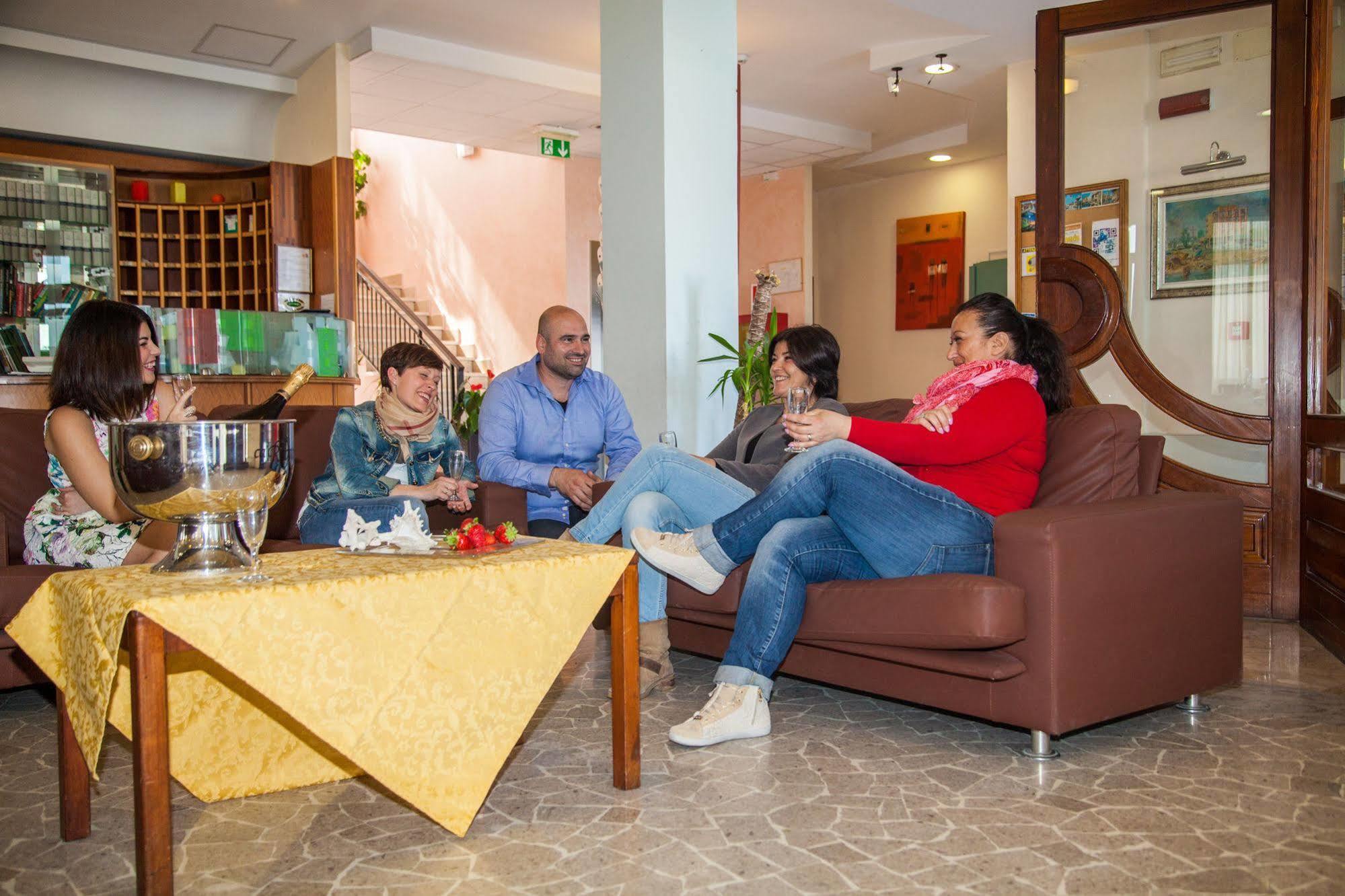 Hotel Park E Mobil Home Sottomarina Eksteriør bilde